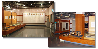 配置薬の昭和レトロ堂：展示室の様子